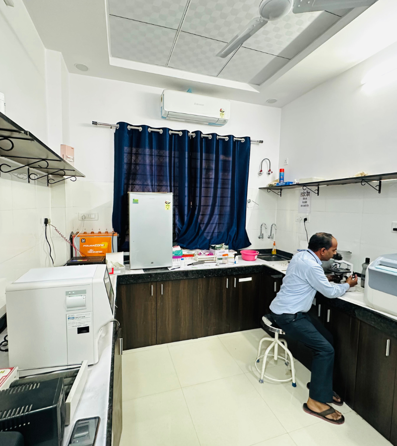 Lab Room (1)